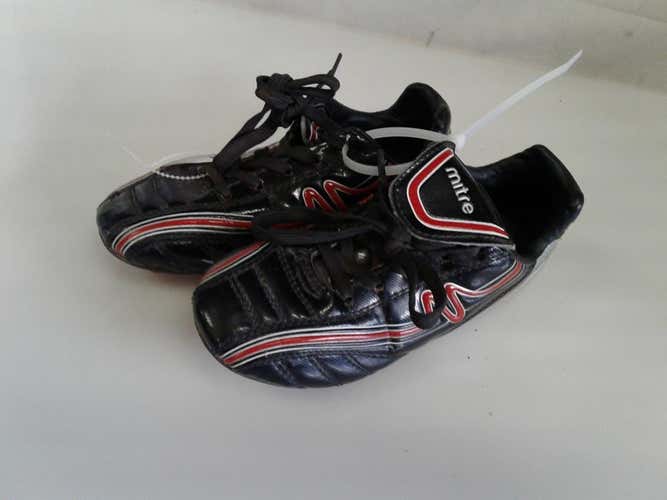 Used Mitre Youth 13.0 Cleat Soccer Outdoor Cleats