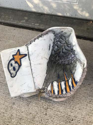 Jaroslav Halák Used STL blues game worn glove