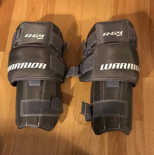 New Warrior Ritual G4 Knee pads (senior)