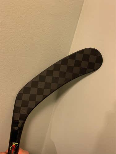 Right Handed Fly Lite Hockey Stick