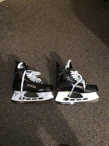 Senior Bauer 2sPro D&R (Regular) Pro Stock Size 9.5 Hockey Skates