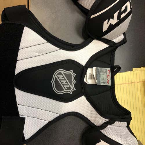 Youth Small CCM LTP Shoulder Pads