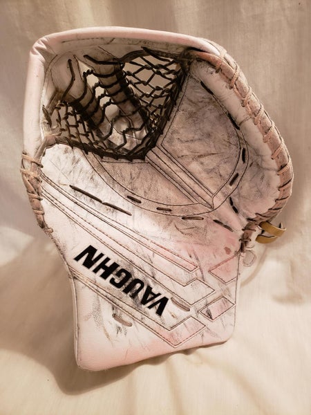 Vaughn VE8 Pro Carbon glove