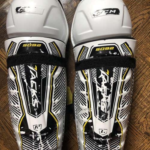 Senior CCM Tacks 5092  Shin Pads