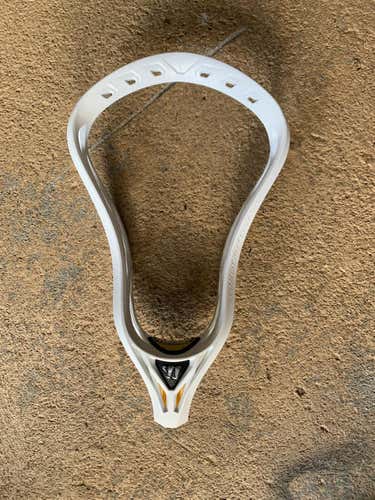 New Warrior Unstrung Regulator Max Head