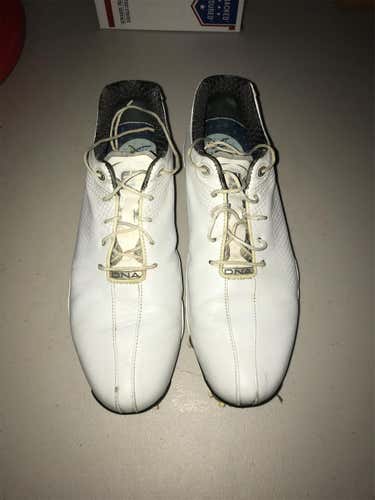 White Men's 9.5 (Women's 10.5) Footjoy Golf Shoes