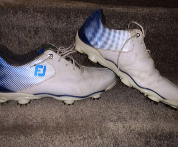 9.5 (Women's 10.5) Footjoy Golf Shoes