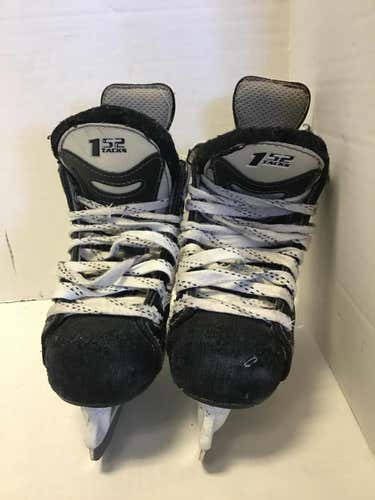 Used Ccm 152 Tacks Youth 10.5 Ice Skates Ice Hockey