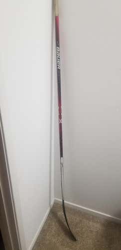 Senior Bauer Right Handed Vapor x800 Hockey Stick Toe