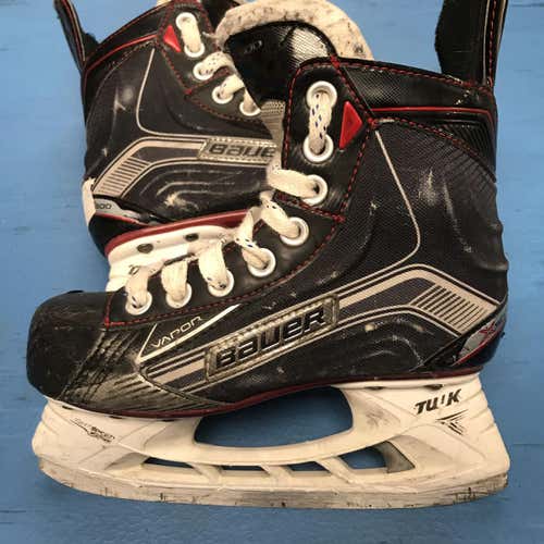 (Size 1D) Bauer Vapor X500 Hockey Skates