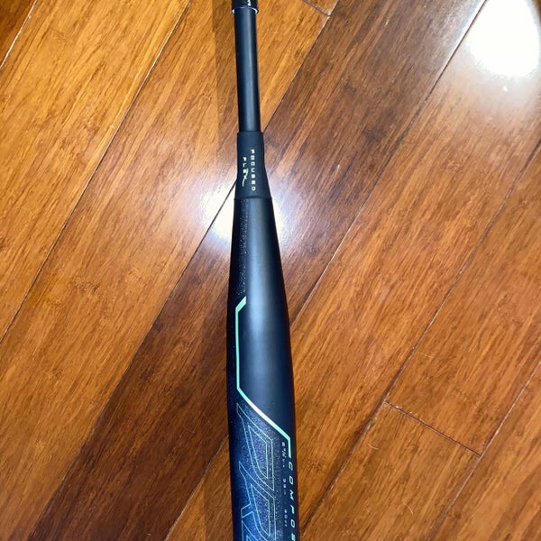 New Out Of Wrapper Rawlings Quatro Pro 33/30(NEED TO SELL FAST)
