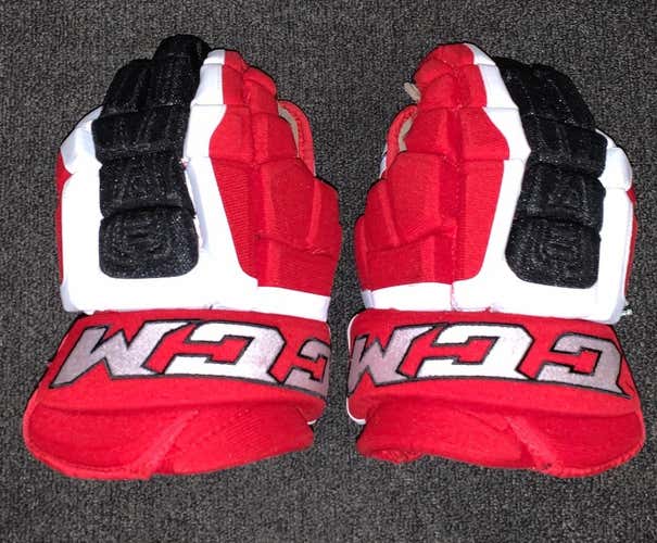Red Senior CCM U+ 12 13" Gloves