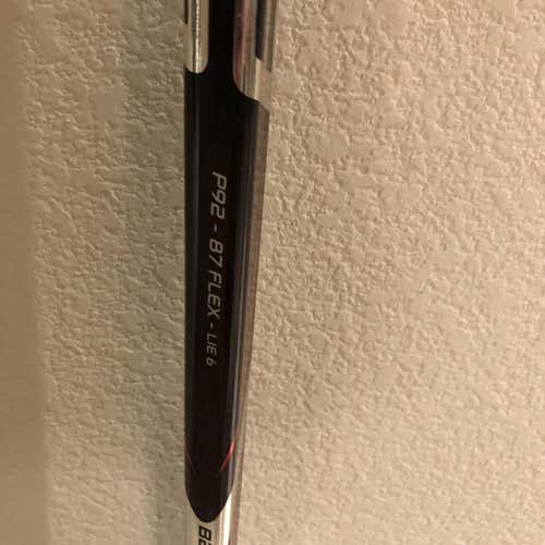 Senior Right Handed Vapor 1X Lite Mid  Hockey Stick