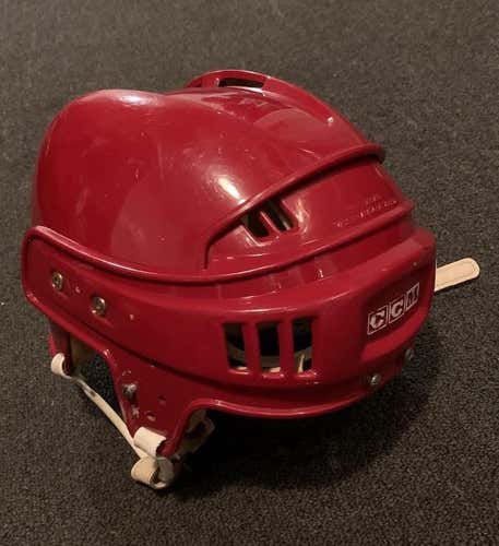 CCM 652 Helmet