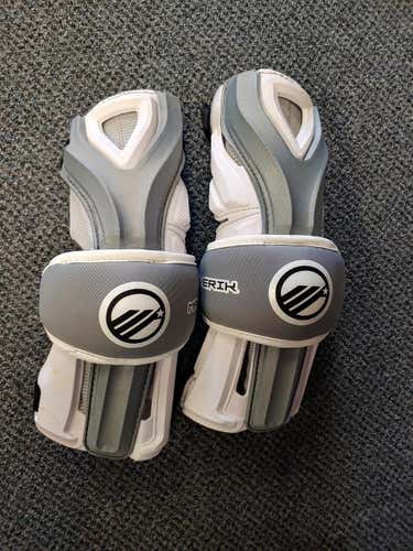 New Large Maverik Rome RX Arm Pads. OBO!!