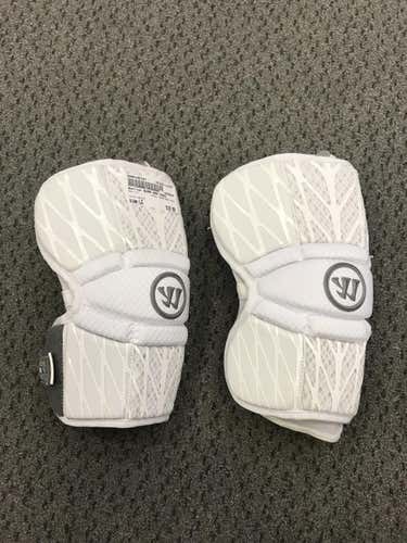Used Warrior Burn Arm Pads Lg Lacrosse Arm Pads Guards