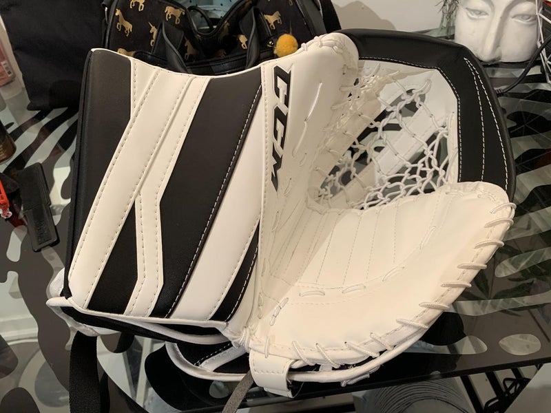 White New Senior CCM Regular E3.9 catcher