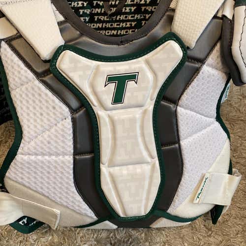 Senior Large   Shoulder Pads