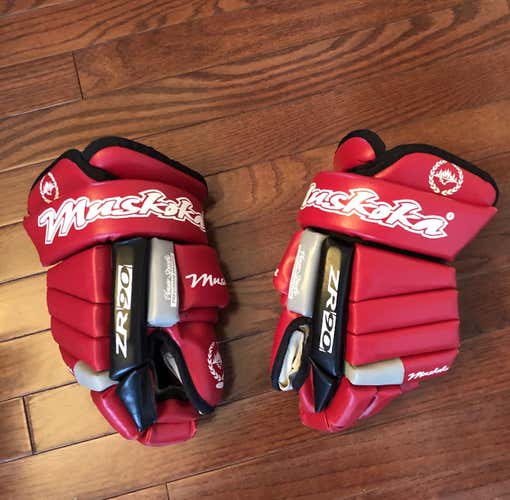 Muskoka ZR90 Hockey Gloves 13"
