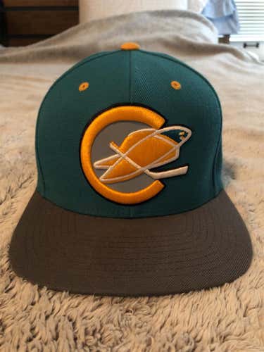 Used California Golden Seals Mitchell & Ness SnapBack