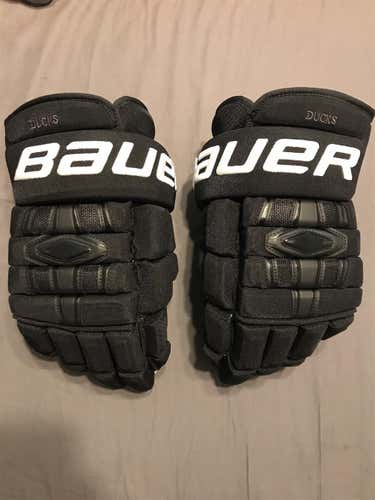 Bauer nexus 1000 Pro Stock Gloves