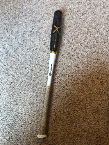 High School/College BBCOR Certified Easton Beast X 30 oz 33" Bat