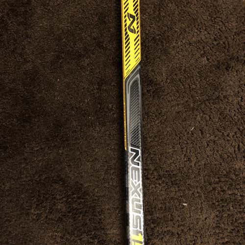 Senior Right Handed Nexus 1N Pro Stock Hockey Stick
