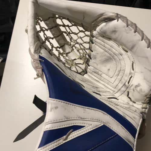 Ccm Premier P2.9 Senior Glove & Blocker (White & Blue)