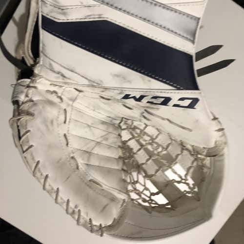 CCM E3.9 Glove And Blocker Senior Regular Navy Silver White