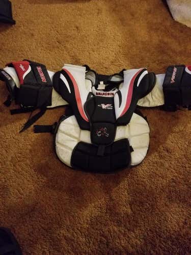 Junior Medium Vaughn Ventus LT60 Goalie Chest Protector