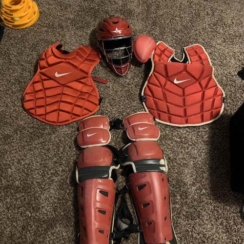 Nike Catcher’s Set