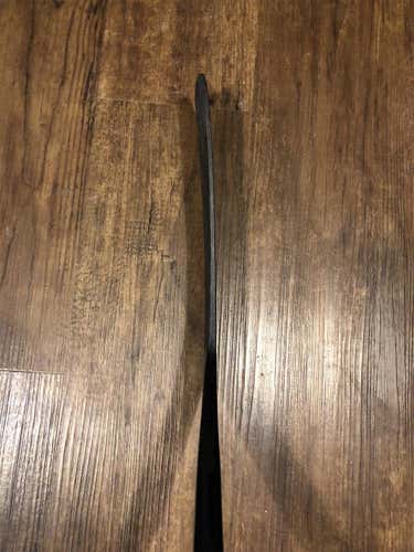 Senior Right Handed RibCor Reckoner  Pro Stock Hockey Stick