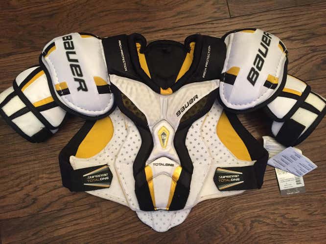 New Junior Large Bauer Supreme Total One Shoulder Pads