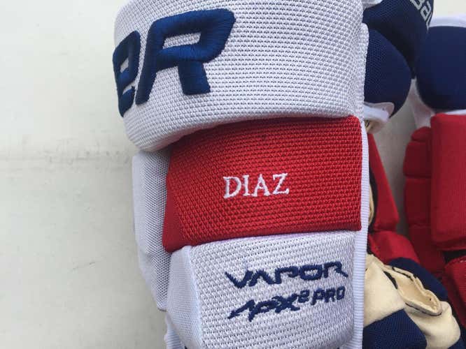 New Bauer Vapor APX2 Pro Gloves Senior Pro Stock 14" RAPHAEL DIAZ