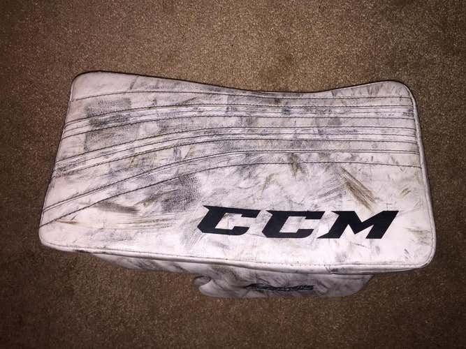 CCM Extreme Flex 500 Goalie Blocker Regular Senior