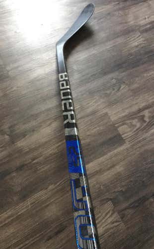 Senior Right Handed Supreme 2S Pro Toe Pro Stock Hockey Stick