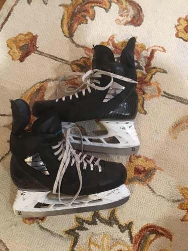 Senior True Pro Custom Hockey Skates D&R (Regular) Pro Stock Size 9