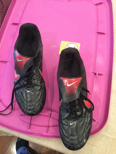 Black Men's Men's 10.5 (W 11.5) Molded Cleats Nike Cleats