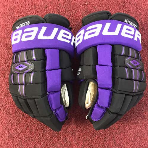 Mankato State Bauer Nexus 1000 Gloves Size 14 Pro Stock Item#MNKG142
