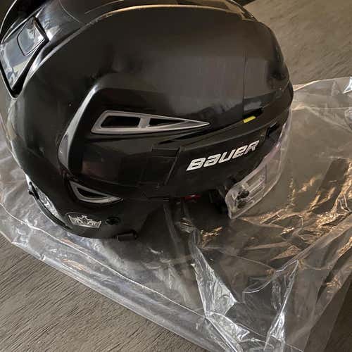 Black  Medium Bauer Re-Akt 100 Helmet