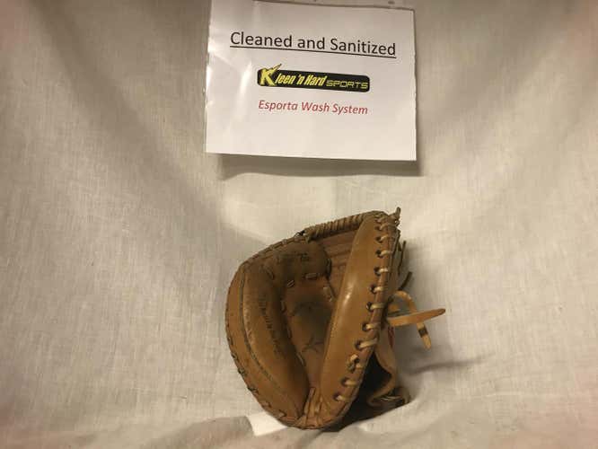 Adult Rawlings Left Handed RCM30 Catcher's Glove 11.5"