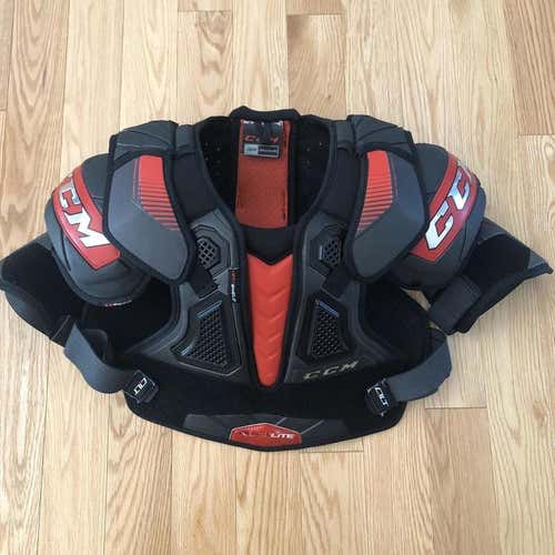 Medium QuickLite QLT Shoulder Pads Senior