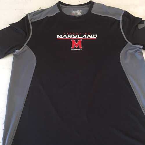 Black New Medium Under Armour Shirt