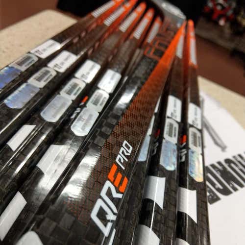 New Warrior Covert QRE Pro / Right W03 Backstrom 85 Flex Senior Stick
