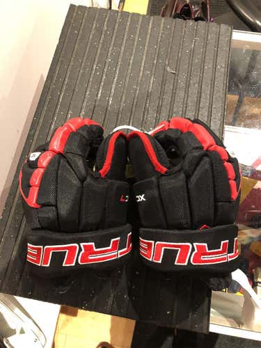 Black Senior True XC7 13"  Gloves ,