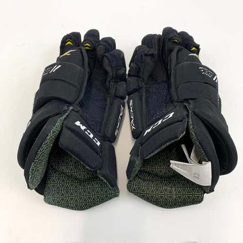 Used | Black CCM Tacks 6052 Gloves | 14” | #EQ617