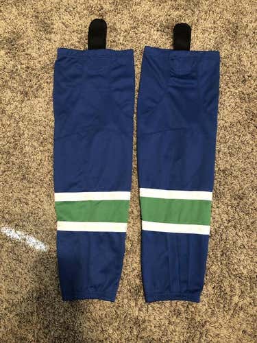 New Canucks Colored Adult Socks