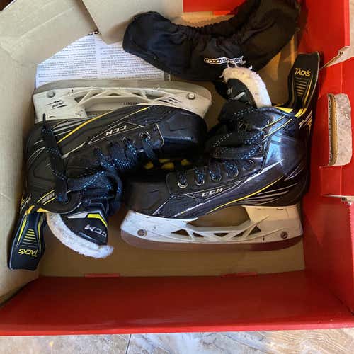 Youth CCM Tacks 6092 D&R (Regular) Size 3 Hockey Skates