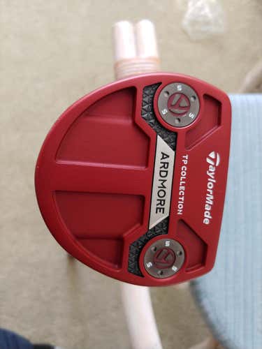 Men's TaylorMade Right Handed Mallet Putter 34"