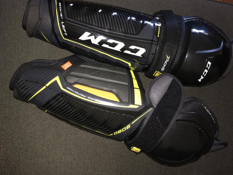 New Senior CCM Tacks 9080 Shin Pads